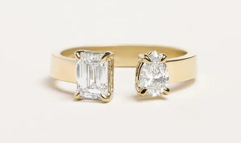 emerald-cut & pear diamond toi et moi ring