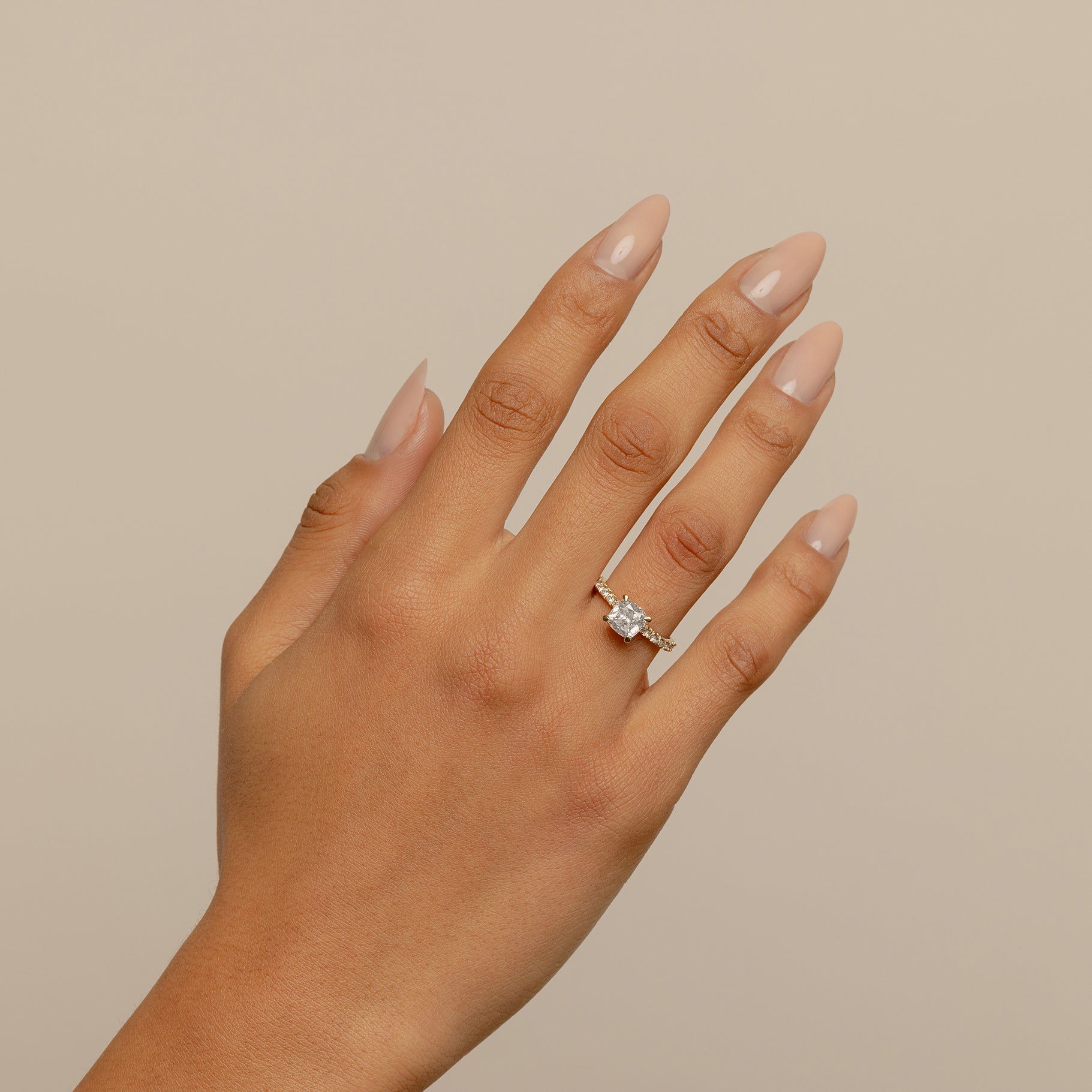 Round Cut Diamond Pavé Engagement Ring | Proud Diamond