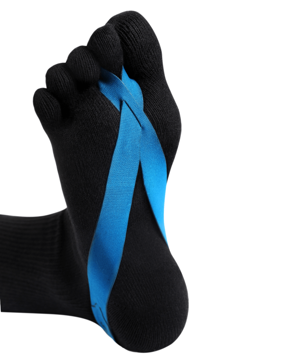 Taping loops against hammer toe with Knitido toe socks 