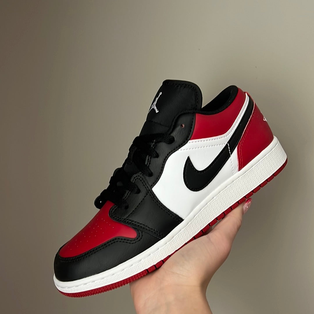 国内即発 AIR JORDAN 1 BRED TOE