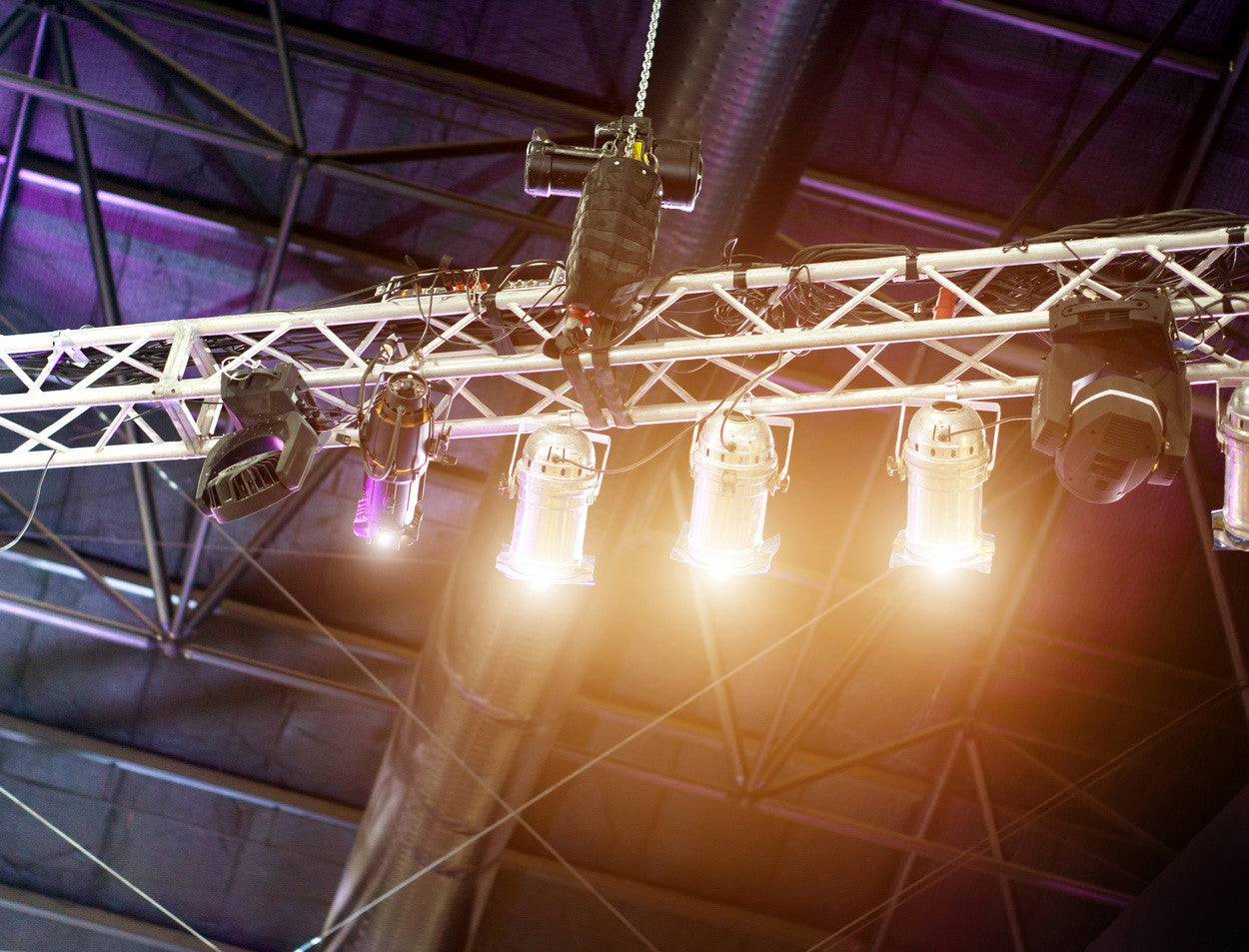 酒店燈光系統 專業舞台 燈效設備 舞台設計 燈光解決