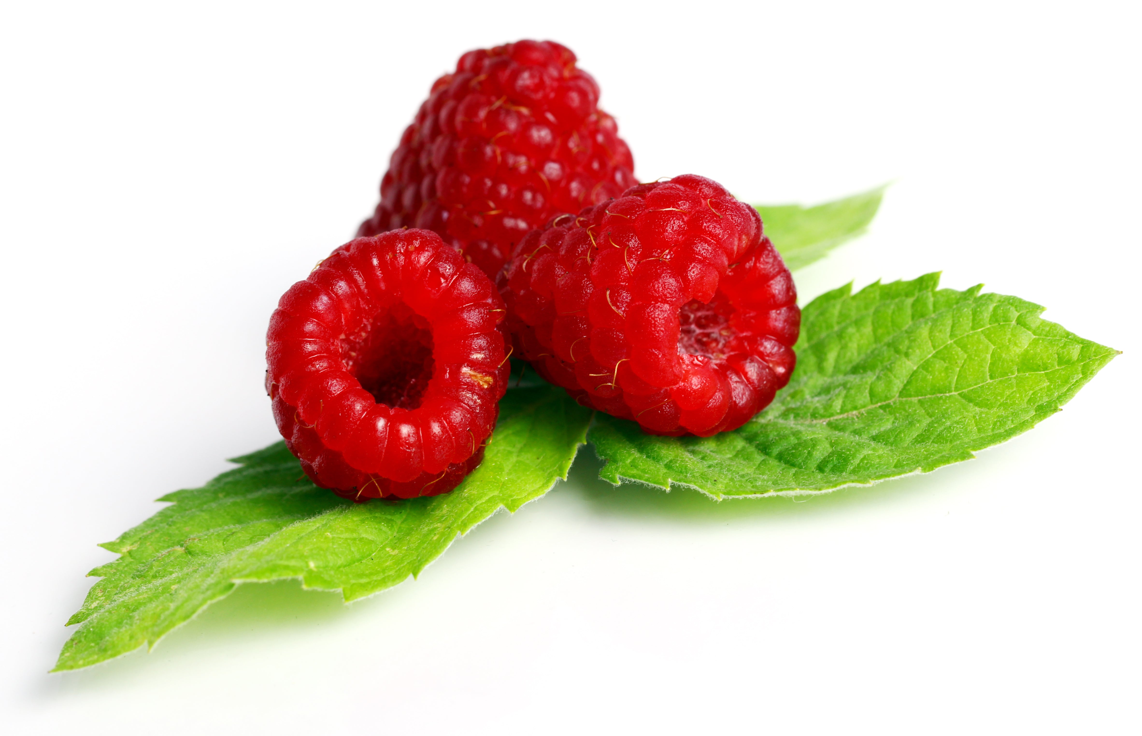 fresh-raspberry-with-leaves.jpg__PID:942c0857-631b-466e-be6e-5da6cbb30416