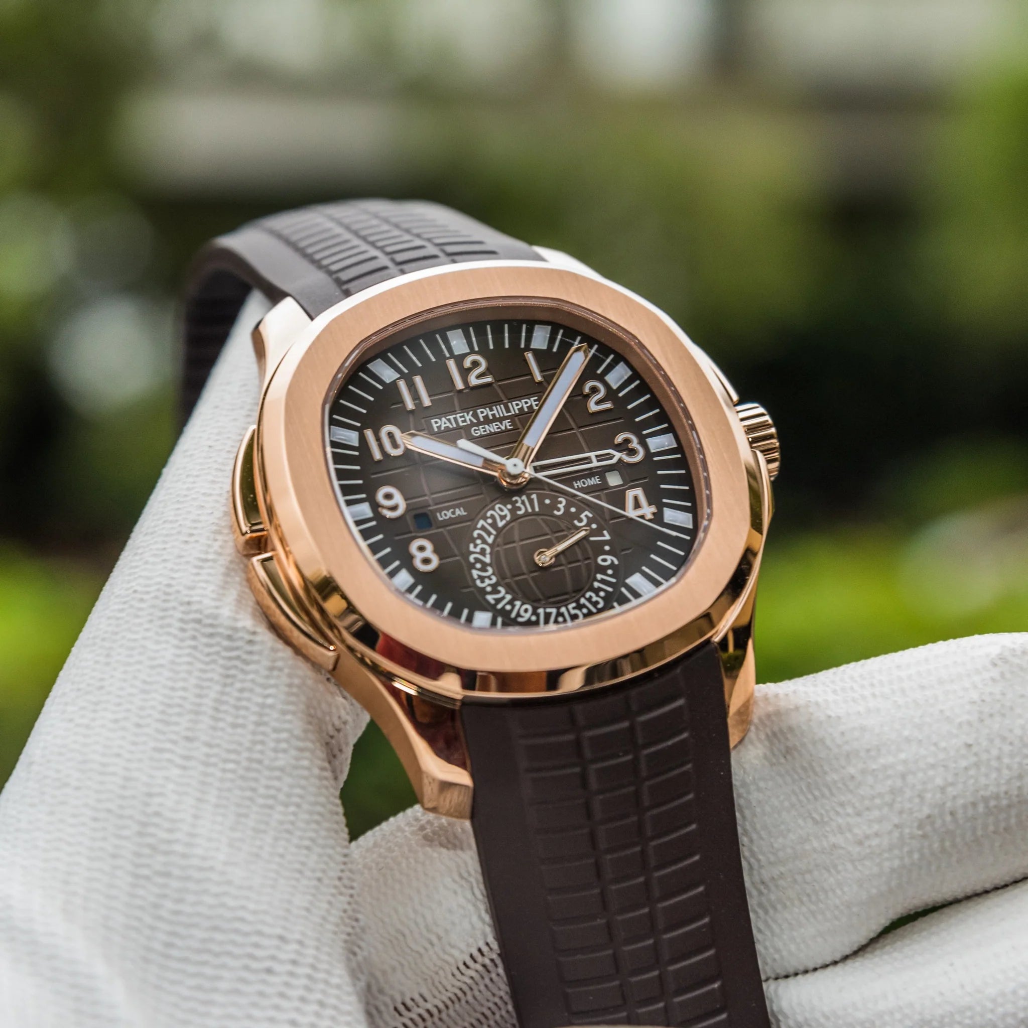 image of Patek Philippe 5164R Aquanaut Rose gold Full Set