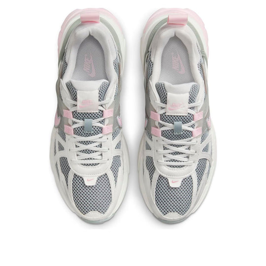 (WMNS) Nike V2K Run 'Pink Foam' HQ4046-001 - 3_63ab966e-bc01-4fb0-9ea4-2943c84f1184