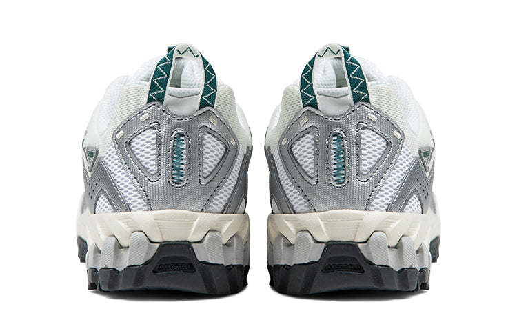 New Balance 610 'Silver Reflection' ML610TAE