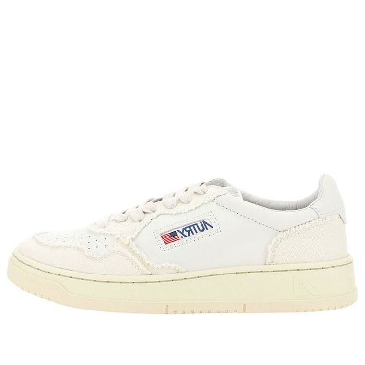 Autry Medalist Sneakers In White Leather In White