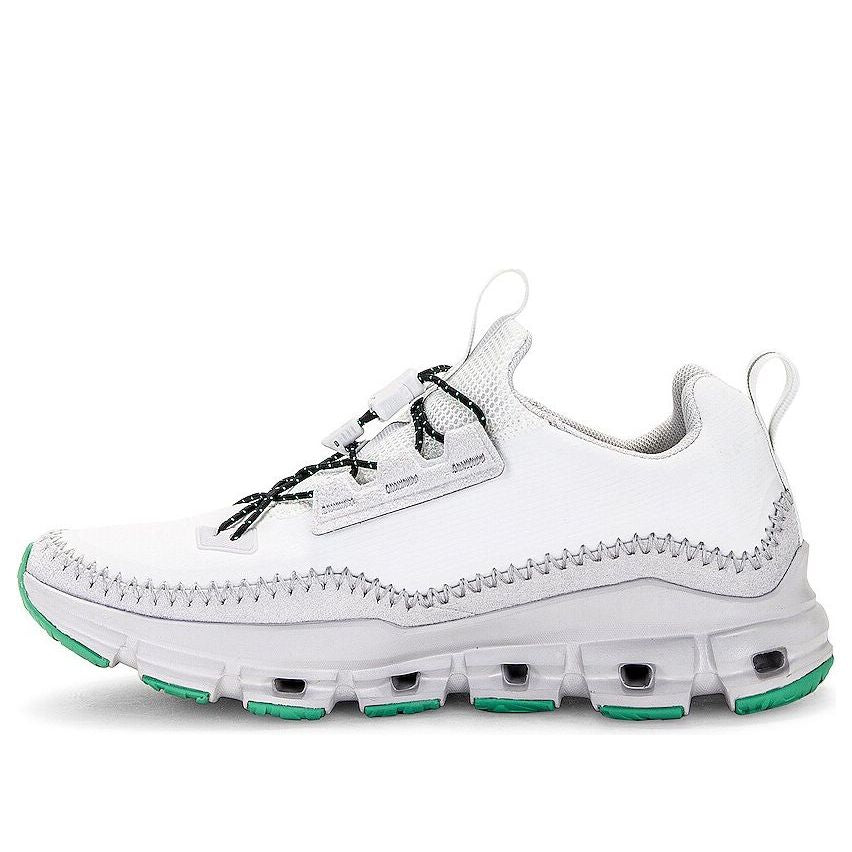 On Running (wmns)  Cloudaway 'undyed White Parakeet'