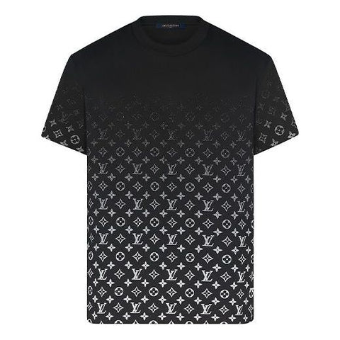 Louis Vuitton Men’s Set - T-Shirt & Shorts in colour