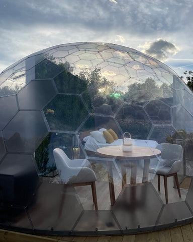 Transparent dome glamping