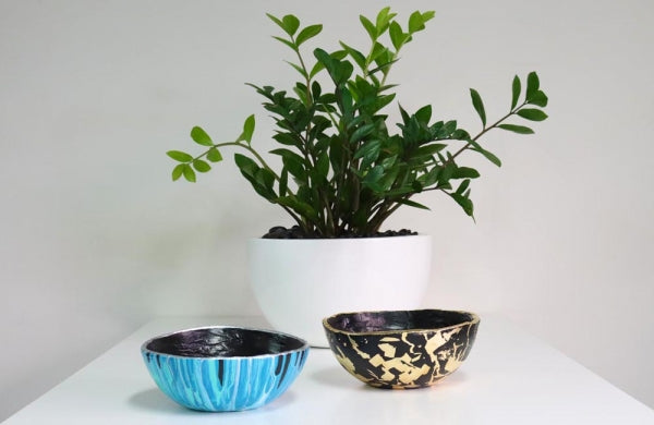 Plaster décor bowls.