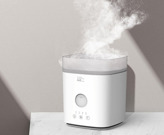 Puffing Humidifier emitting a dense mist, offering up to 10 hours of moisture and air quality benefits​