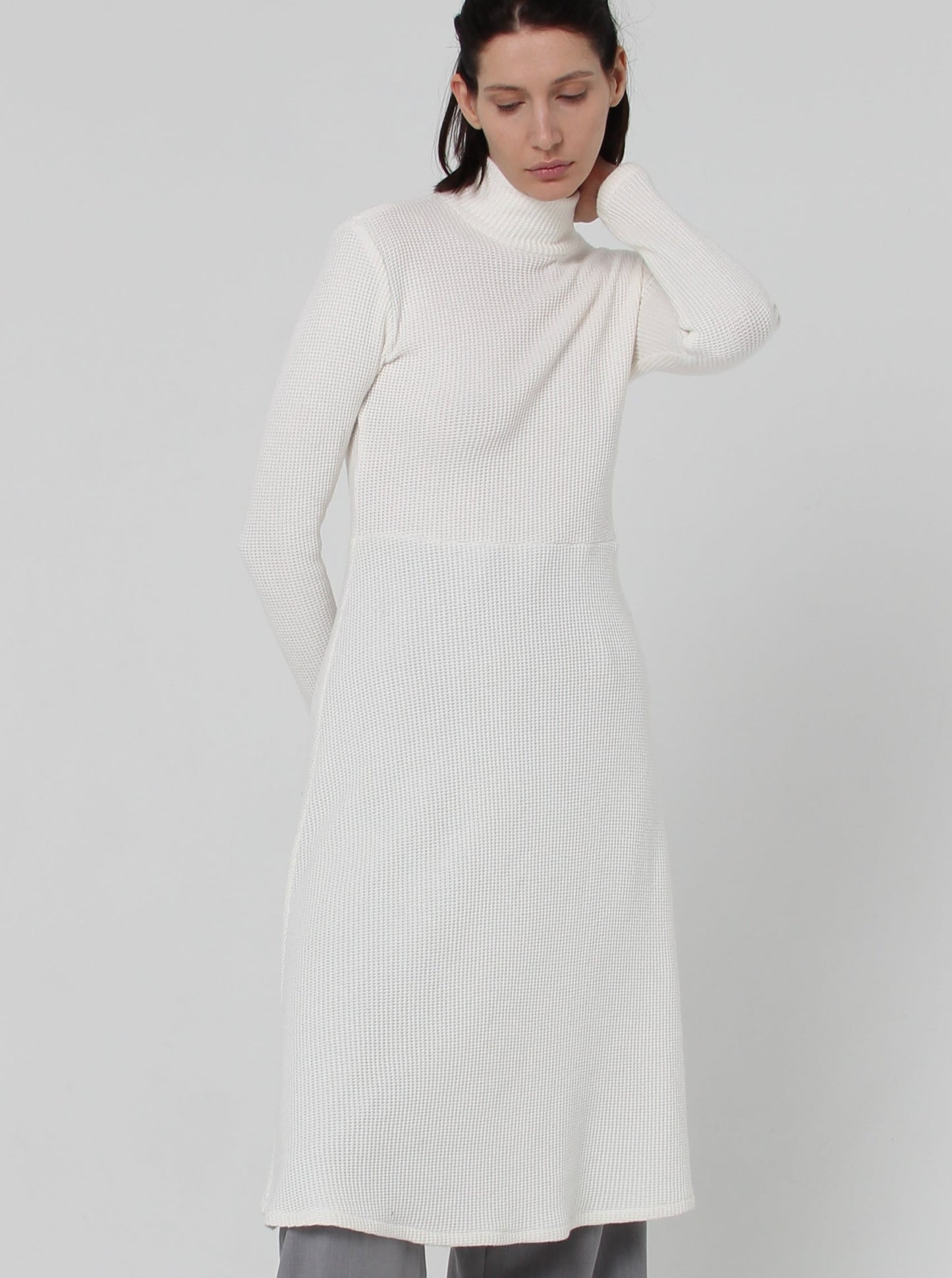 Knitted midi dress with sleeves