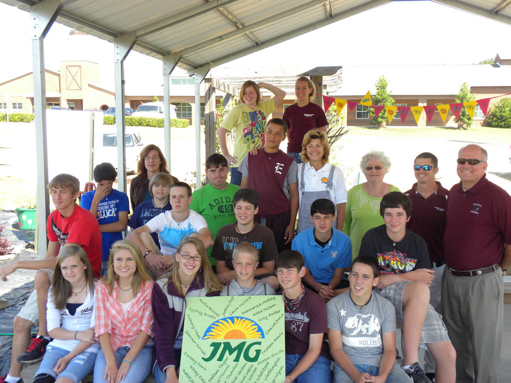 Meet Elmore County, Alabama's very first certified Junior Master Gardener class! Betty Stricker, an Elmore County Master Gardener, leads this group from Eclectic Middle School with help from teachers and some fellow Master Gardeners.