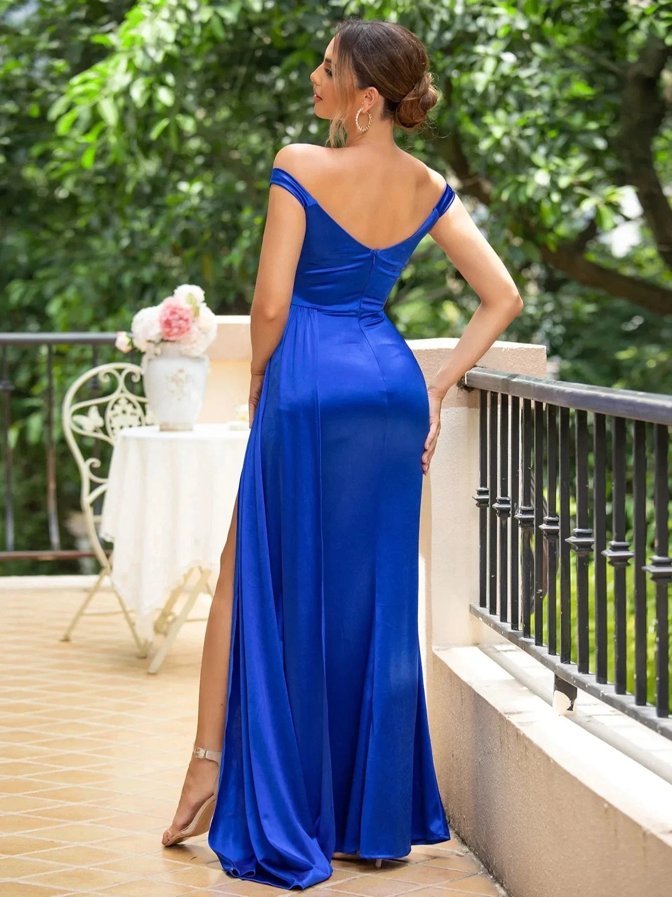 Dark V-Neck Sleeveless off Shoulder Party Dress Wholesale - Image 6