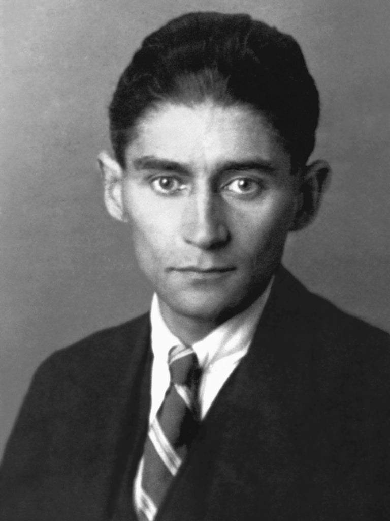Última foto conocida de Franz Kafka, c. 1923 - Wikimedia Commons