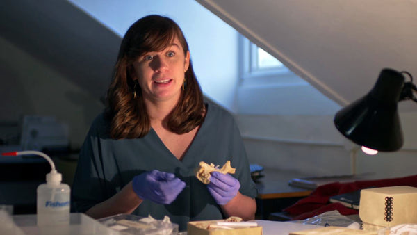 Dr. Lara Cassidy of Trinity College Dublin on TG4's DNA Caillte