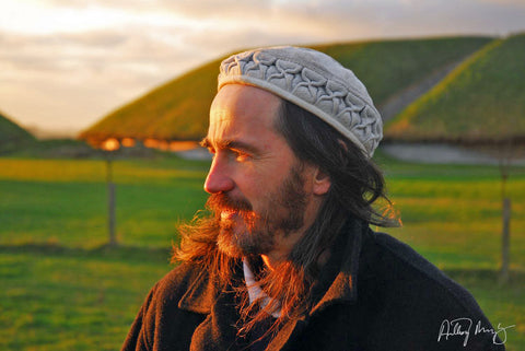 Richard Moore at Knowth