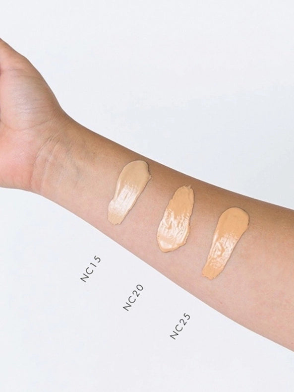 Kem nền MAC Studio Fix Fluid SPF15 – Tủ Nhà Lam