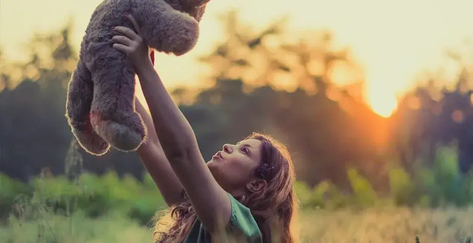 6 Inspirational Stuffed Animal Toy Trends in 2024- little girl and stuffed toy