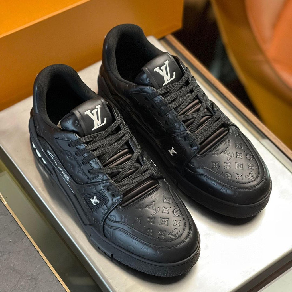 Louis Vuitton LV Trainer Sneaker BLACK. Size 08.5