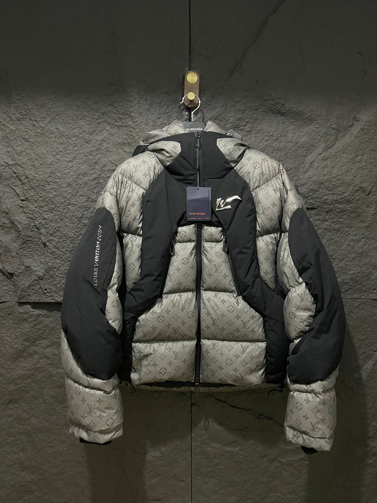 Louis Vuitton 2054 heat reactive puffer jacket – NYSummerShop