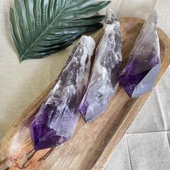 amethyst, amethyst heart, crystal heart, amethyst crystal, amethyst stone, amethyst properties, crystal shapes and their meanings, crystal wand meaning