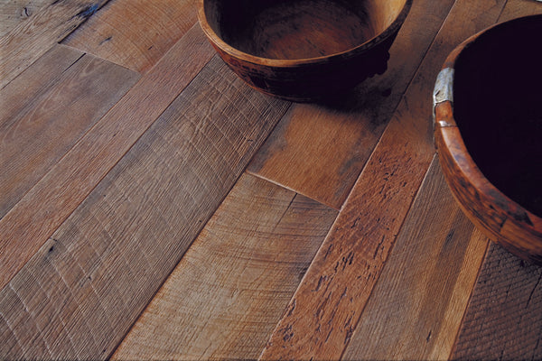 what is reclaimed barn wood flooring?