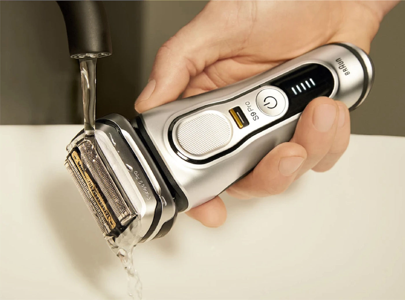 Easy steps to clean your electric shaver