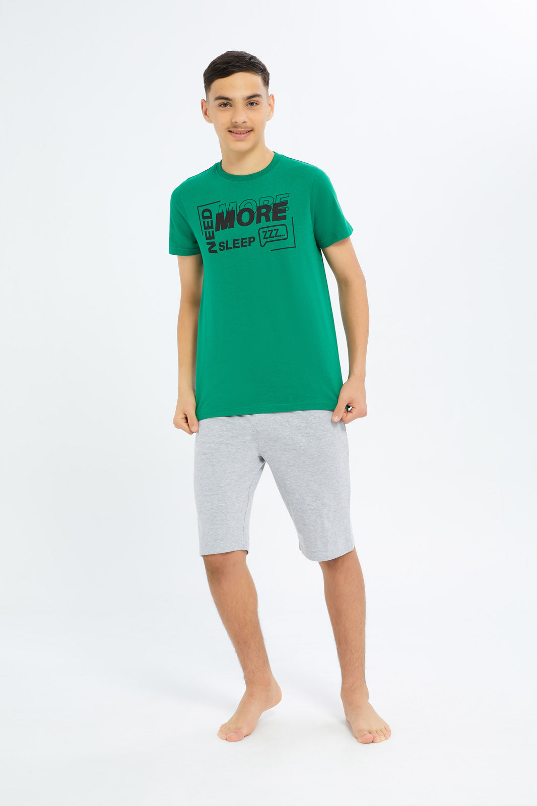 

Senior Boys Green And Grey Pyjama Set (2 Piece)