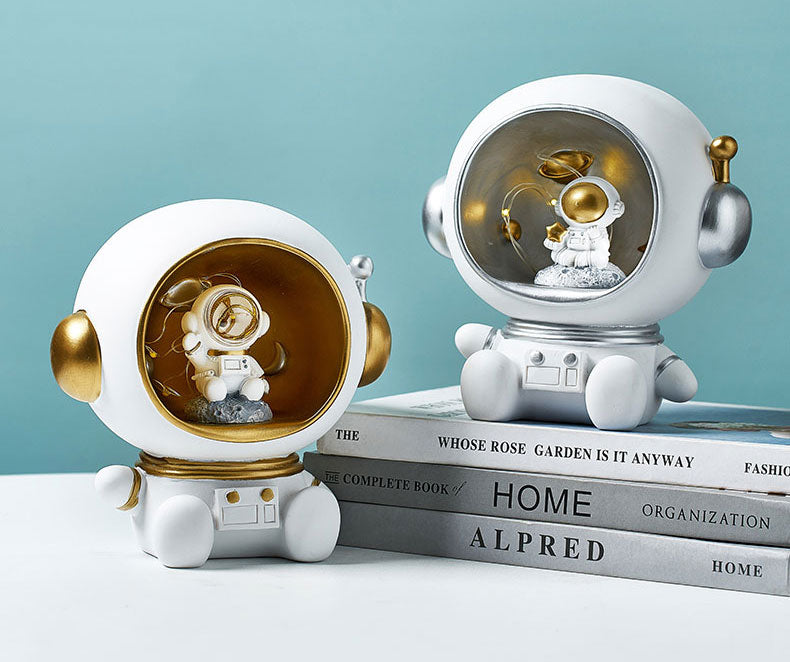 Astronaut Statue Night Lamp for space-themed decor5