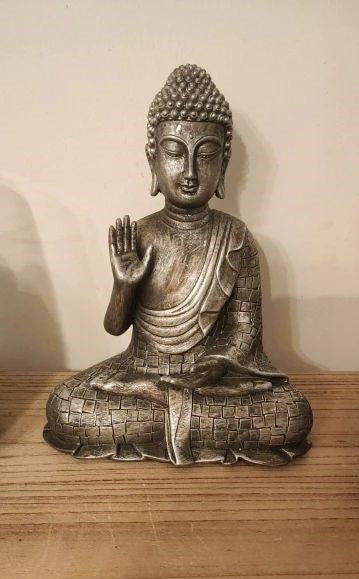 Buddha Resin Statue for spiritual decor10