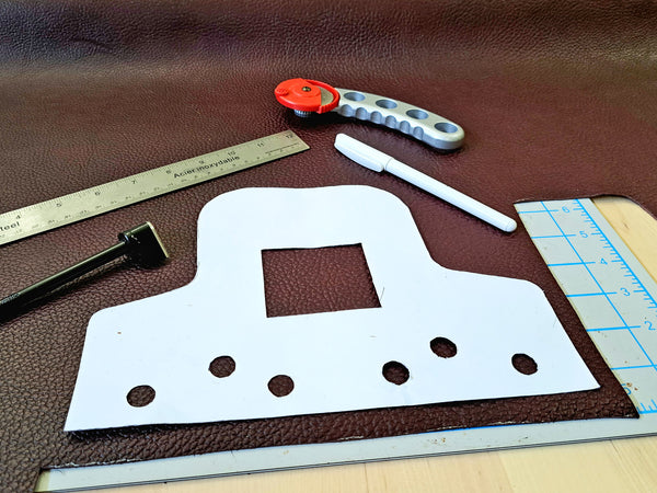 Leather putter headcover template and cutting