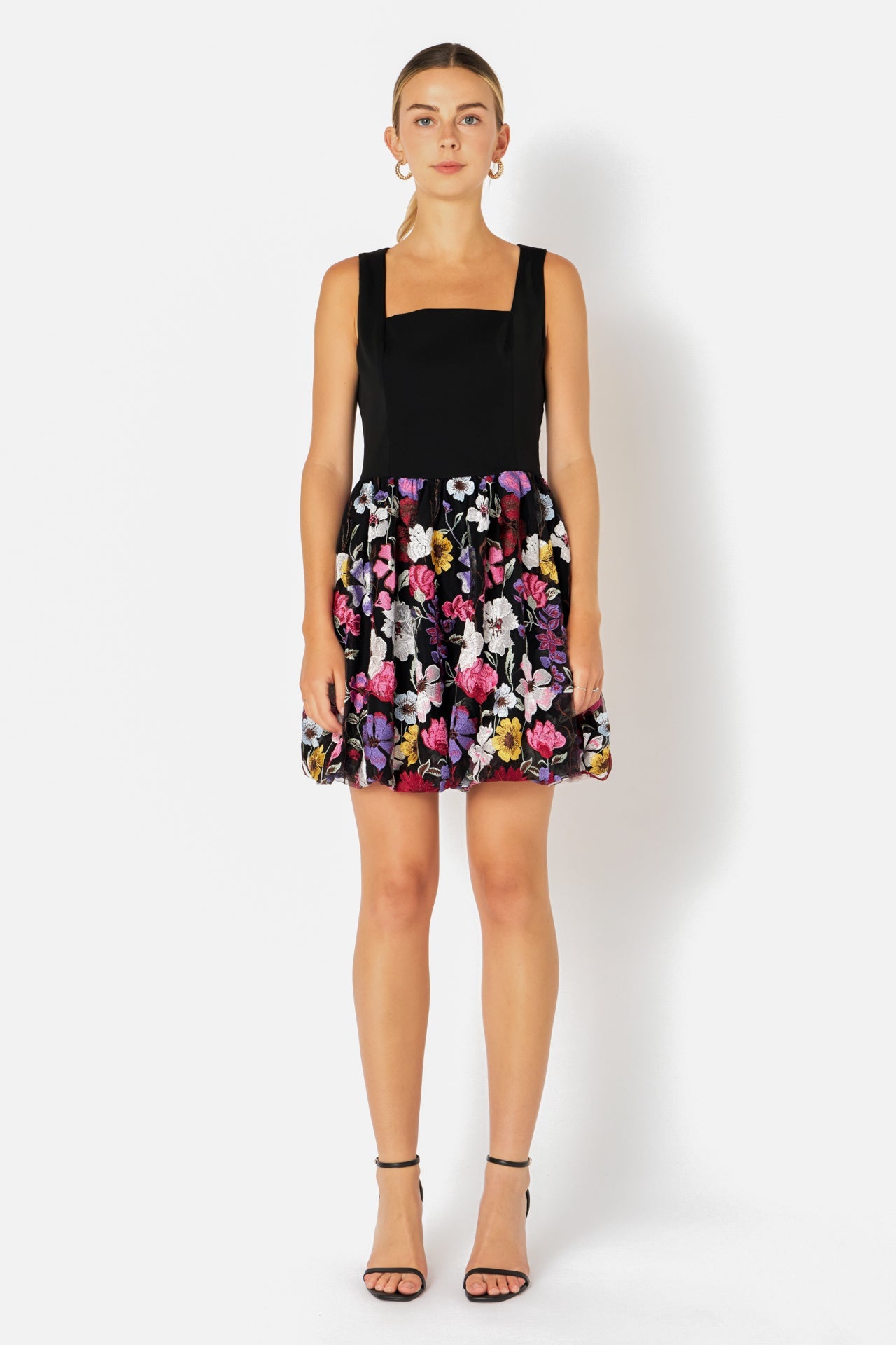 Weekend Energy 3D Rose Ruched Mini Dress (Black)- FINAL SALE – Lilly's  Kloset