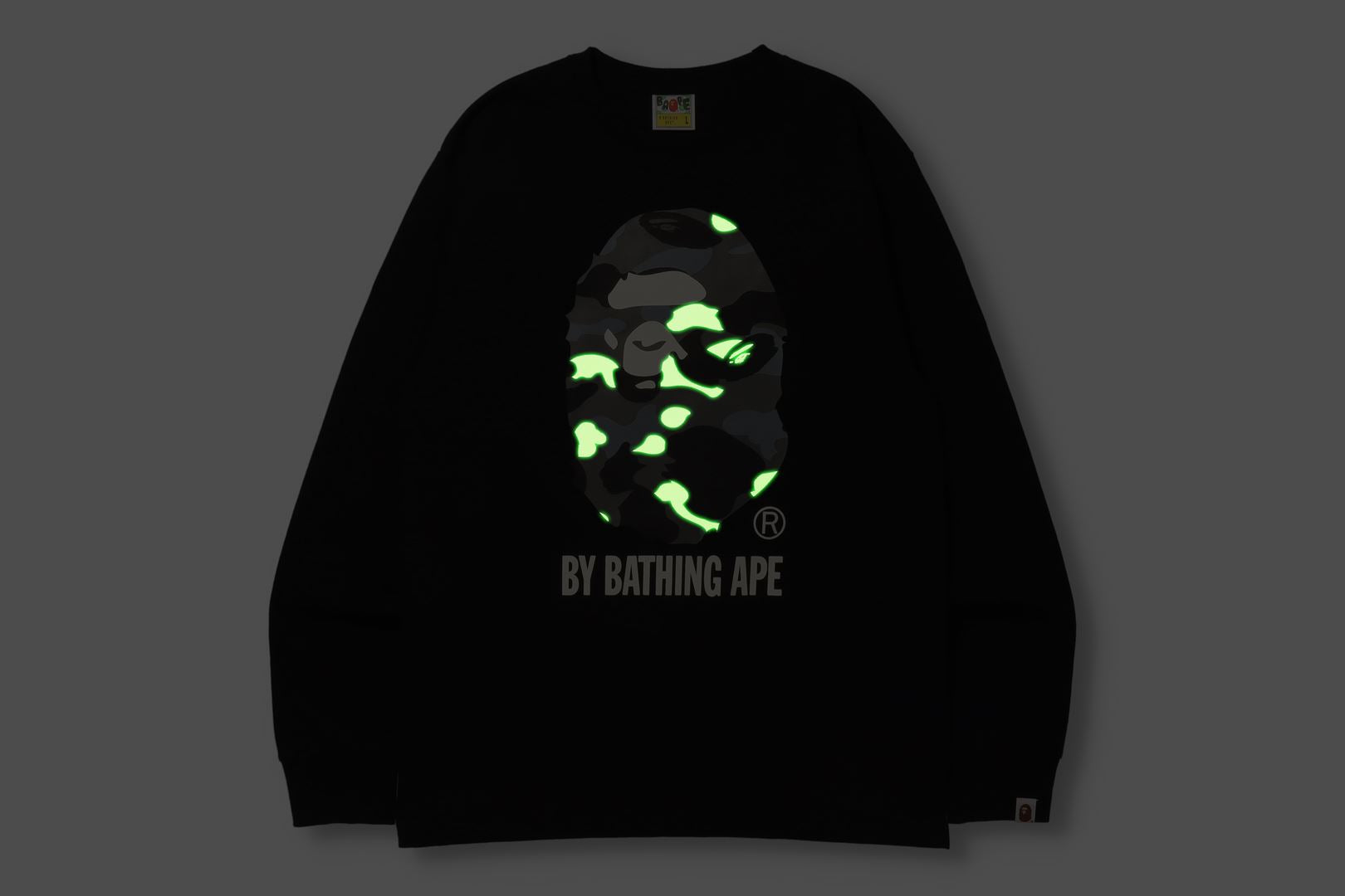 REFLECTIVE SOLID CAMO APE HEAD RELAXED FIT POCKET L/S TEE – uk