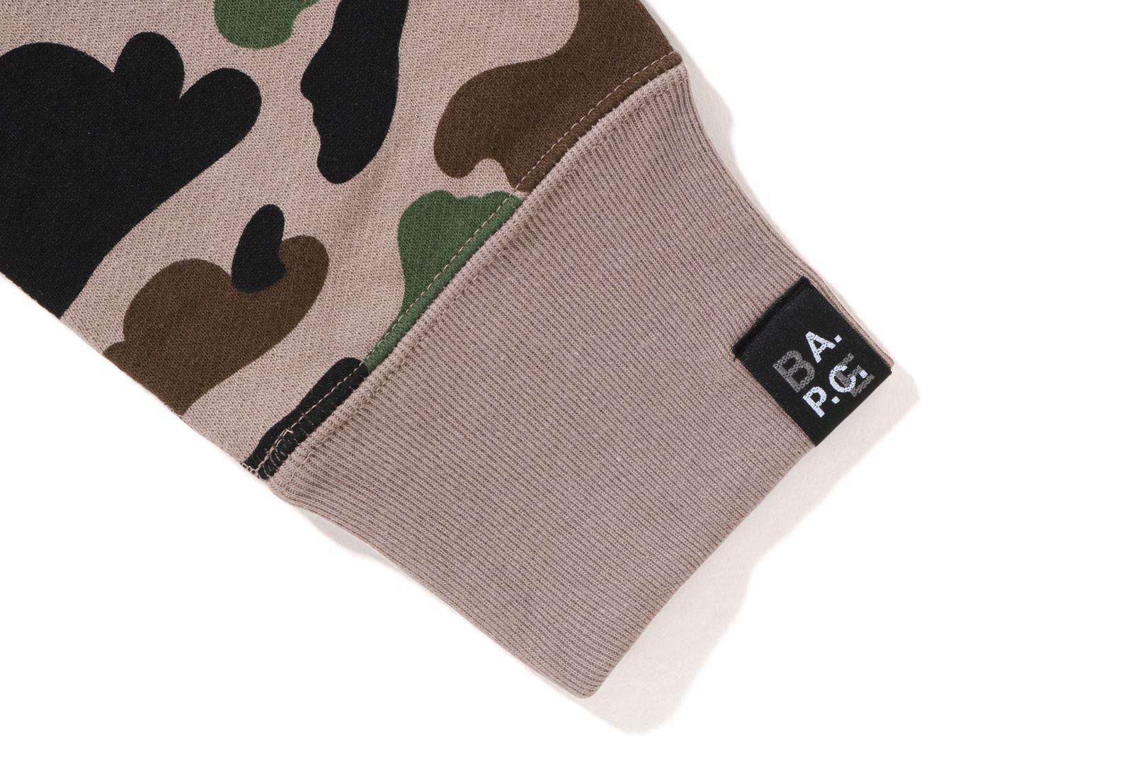 BAPE® X A.P.C. CAMO WIDE PULLOVER HOODIE – uk.bape.com