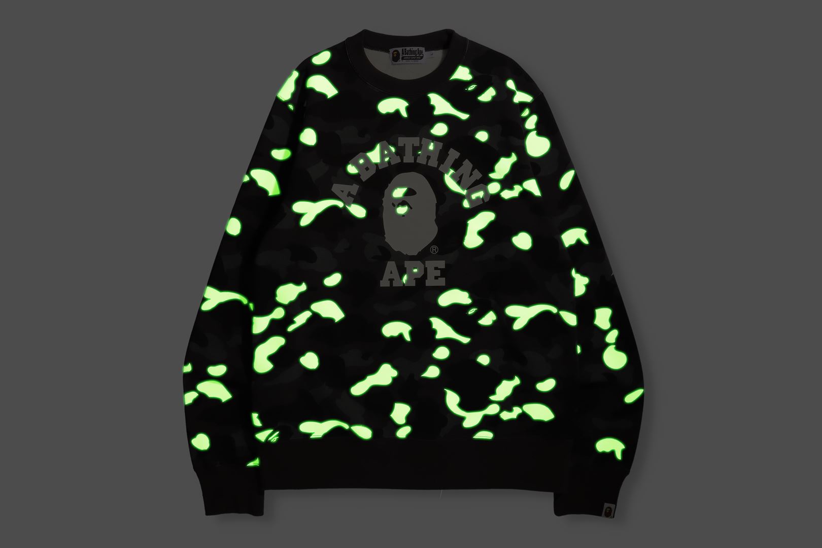 COLOR CAMO CRYSTAL STONE RELAXED FIT CREWNECK – uk.bape.com