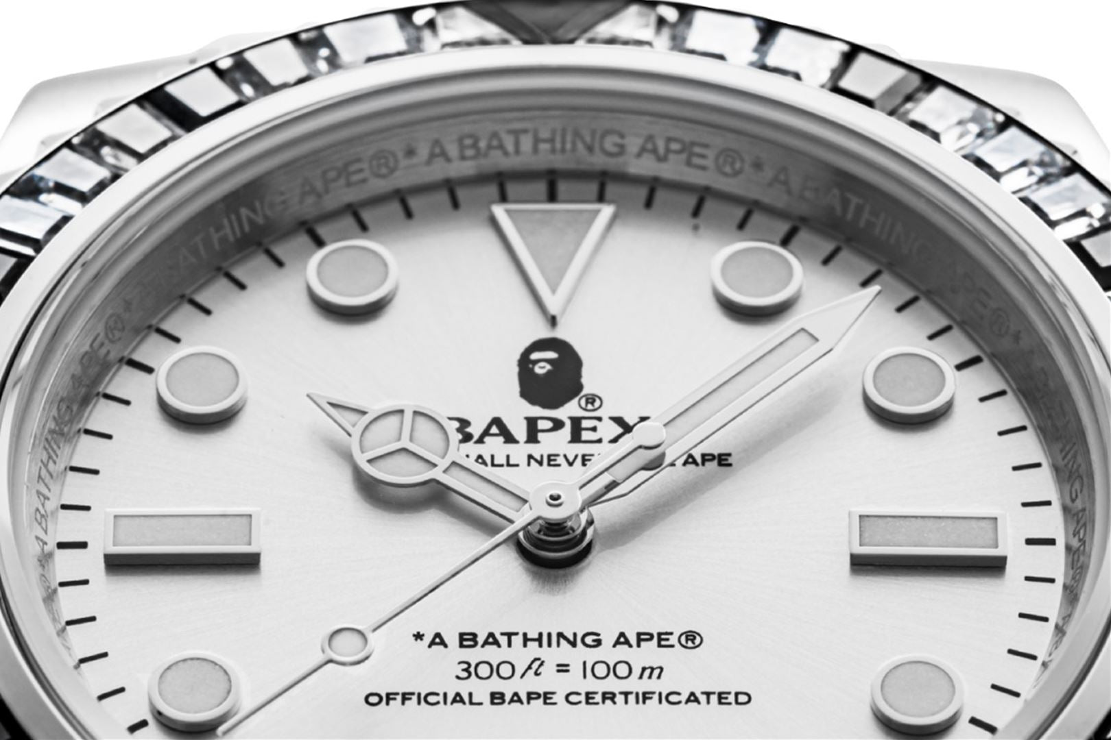 BAPE】TYPE 1 BAPEX CRYSTAL STONE 時計 腕時計(アナログ) 時計 腕時計