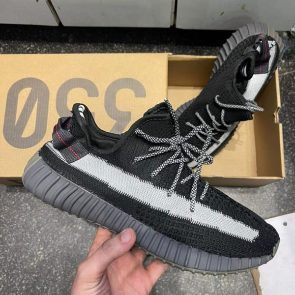 yeezy boost 350 v2 black with white laces