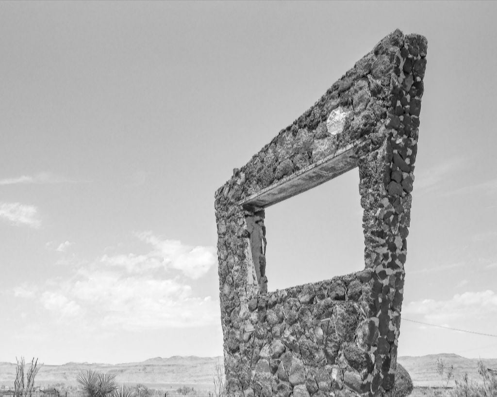 Lobo Motel Sign