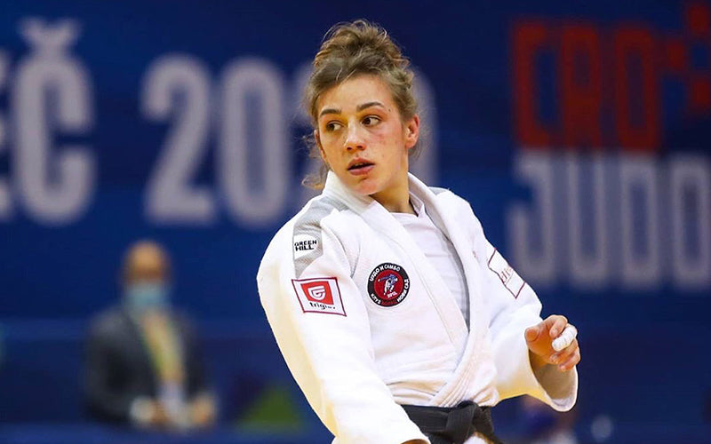 female judoka during the competition