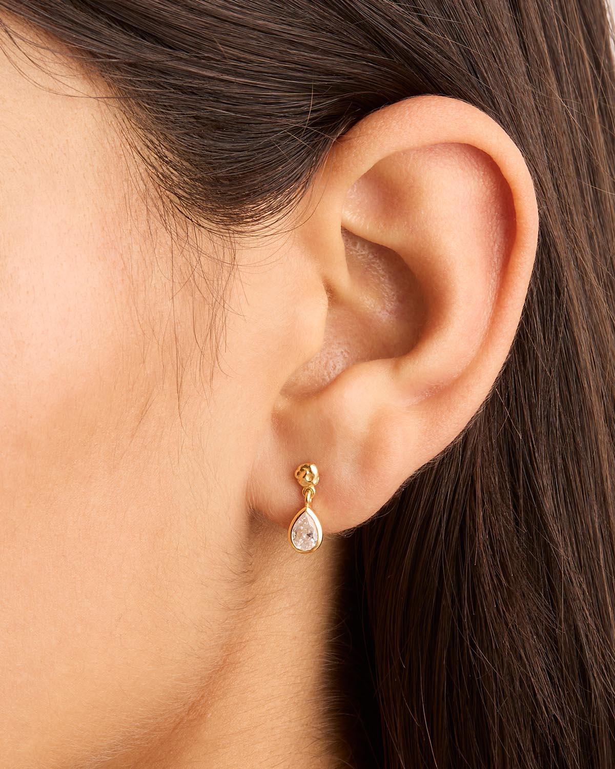 Small Pearl Yellow Gold Drop Earrings