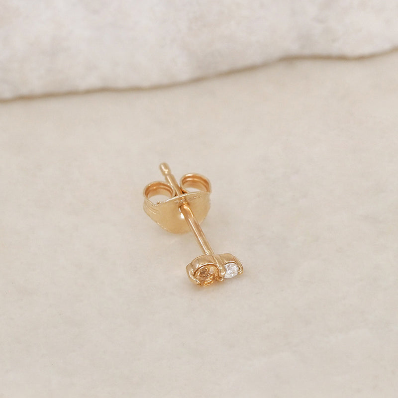 By Charlotte | 14k Gold Peace Lover Single Chain Earring