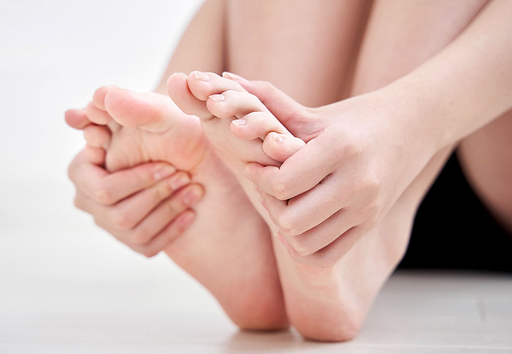 足の痛み（足裏の底マメ・タコ、足底筋膜炎など）