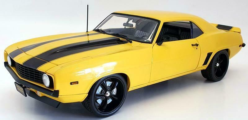 1:18 ACME 1969 Chevrolet Camaro Yellow Jacket #A1805719 Diecast Model