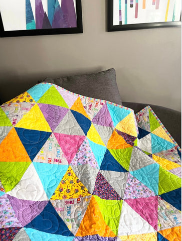 Triangle patchwork quilt