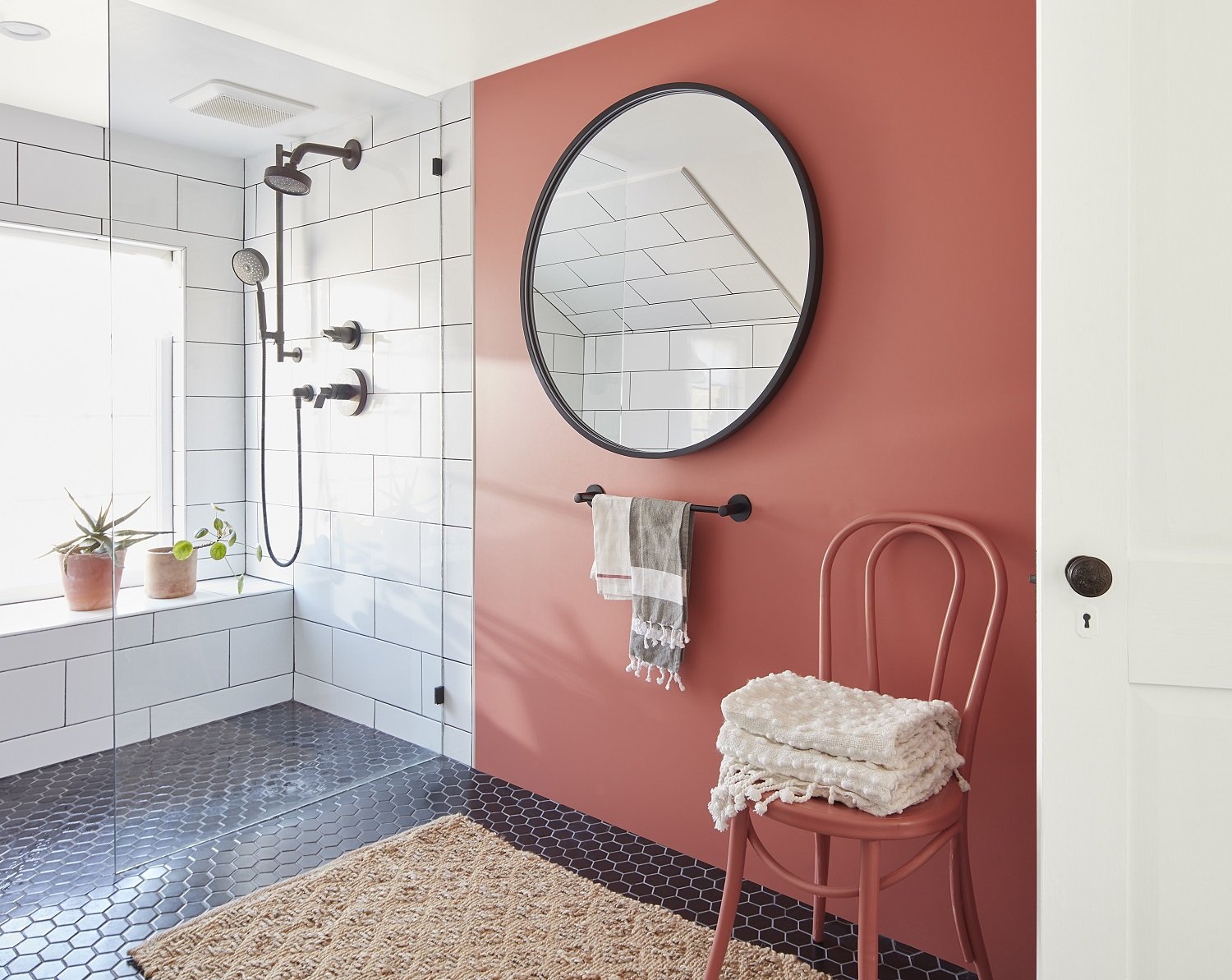 39 Amazing Bathroom Accent Wall Ideas to Try 2023