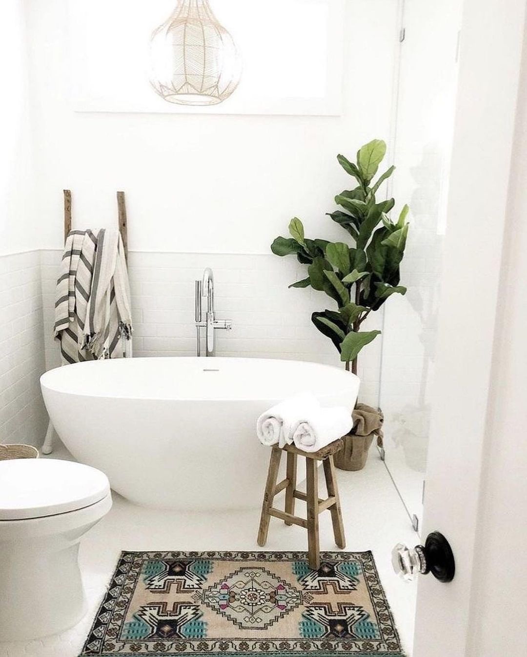 79 Aesthetic Bathroom Inspirations for Your Relaxation Haven