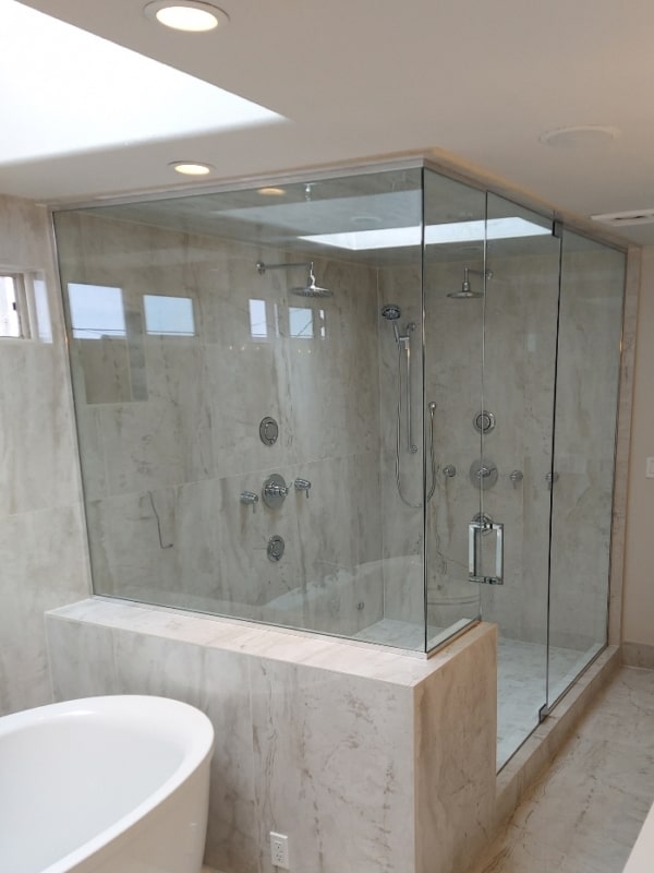 11 Materials for Shower Walls – Luxurious and Budget Friendly Options