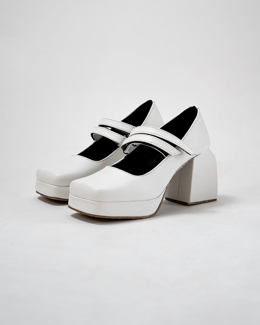 Seoul City Aesthetics White Platform Pumps – Littlebox India