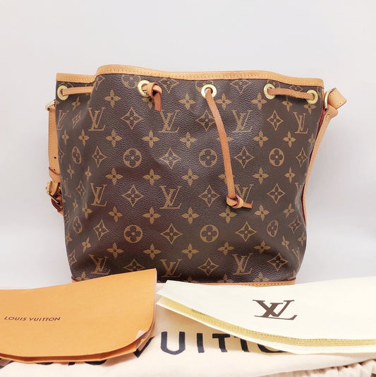 I Thrifted a Pre-Loved Vintage Louis Vuitton Sac Plat Bag $519